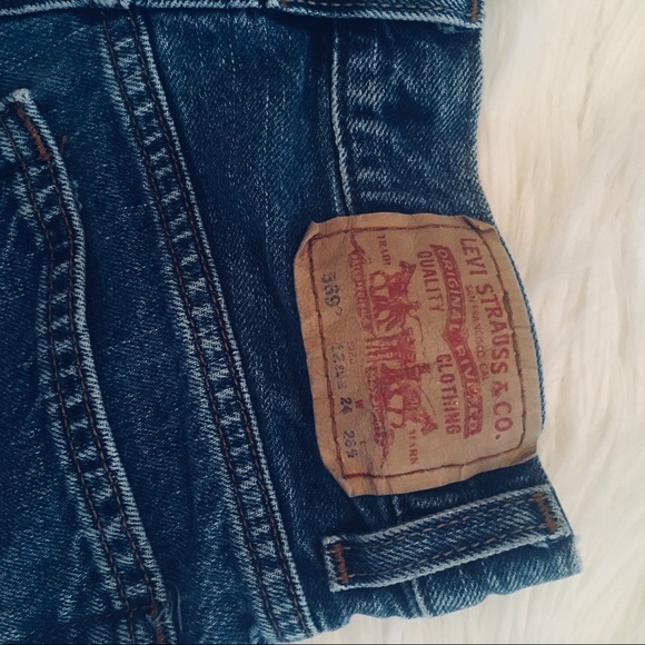 Levi’s - Picture 2 of 7